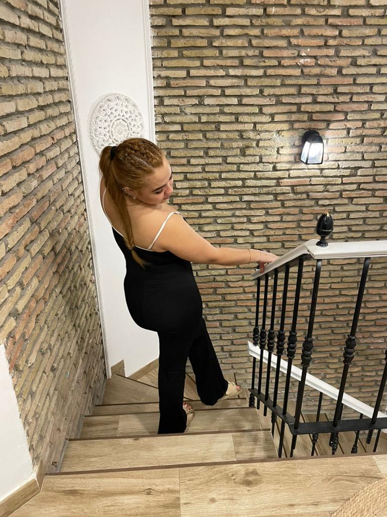 Chica busca chico en Cádiz: 