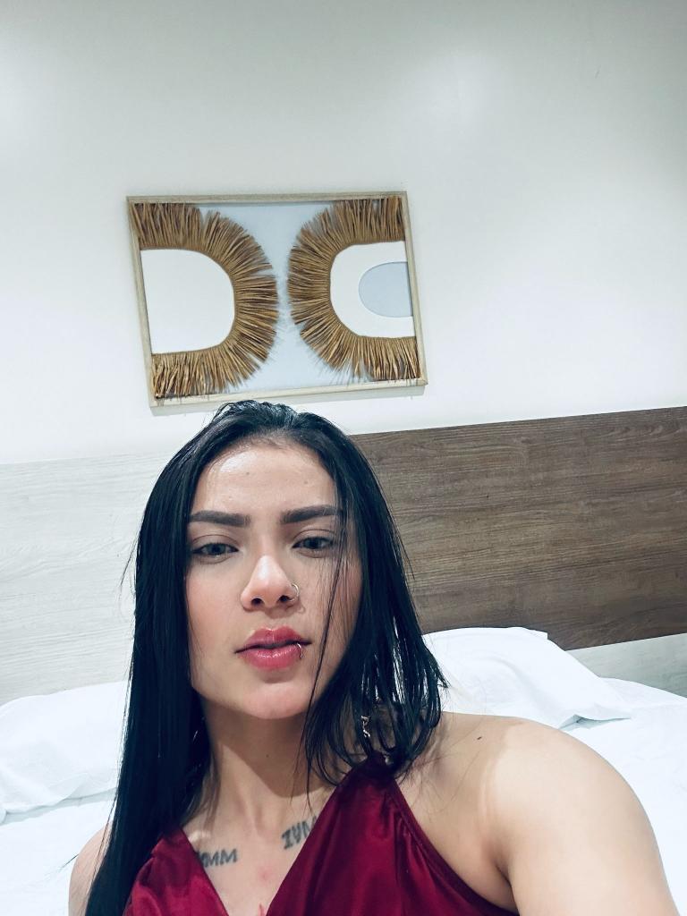 624670340: Chica busca chico en Madrid