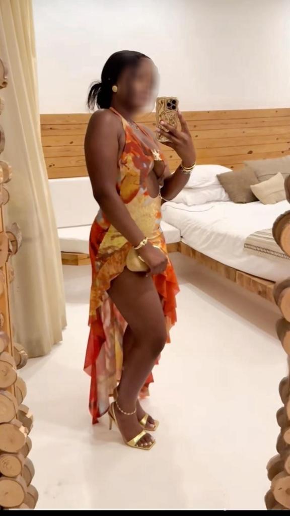 Chica busca chico en Almería: 