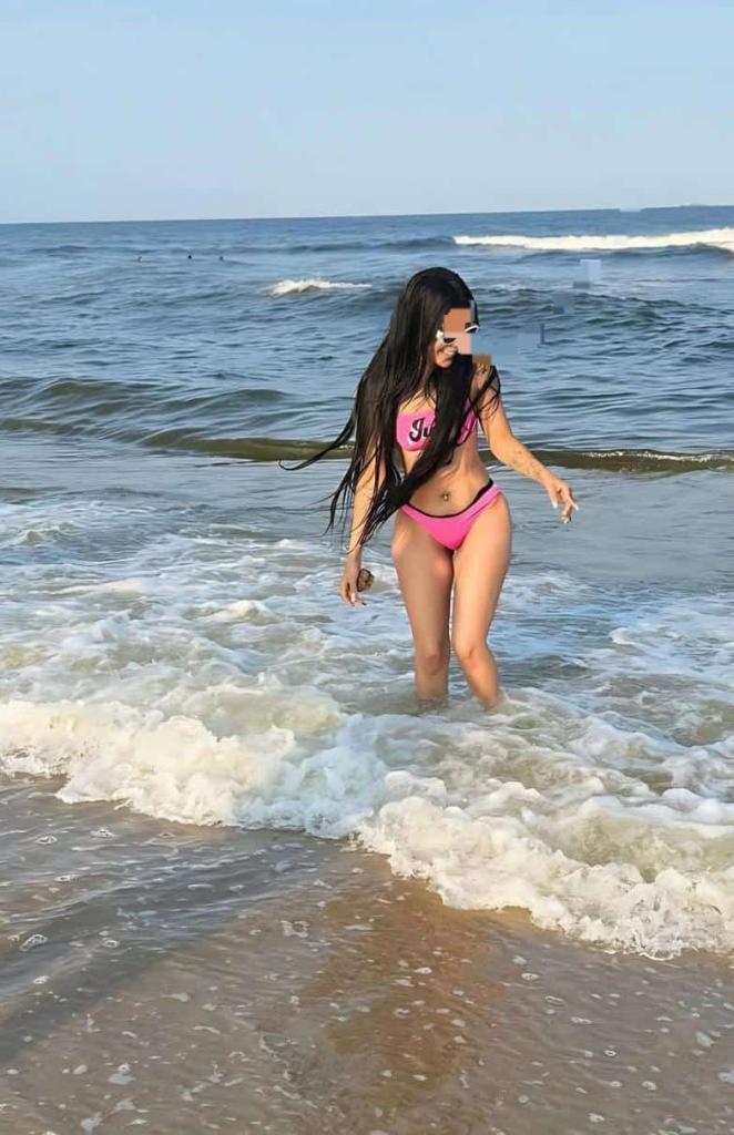 610042015: Chica busca chico en Orense