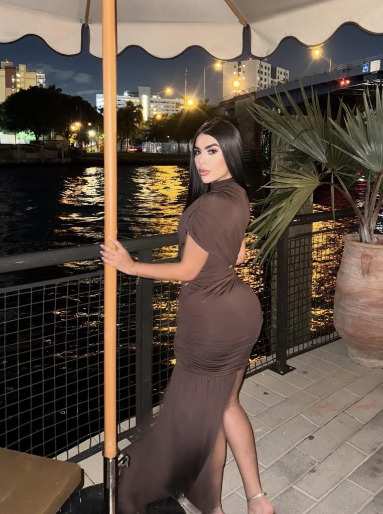 661410134: Chica busca chico en Mallorca