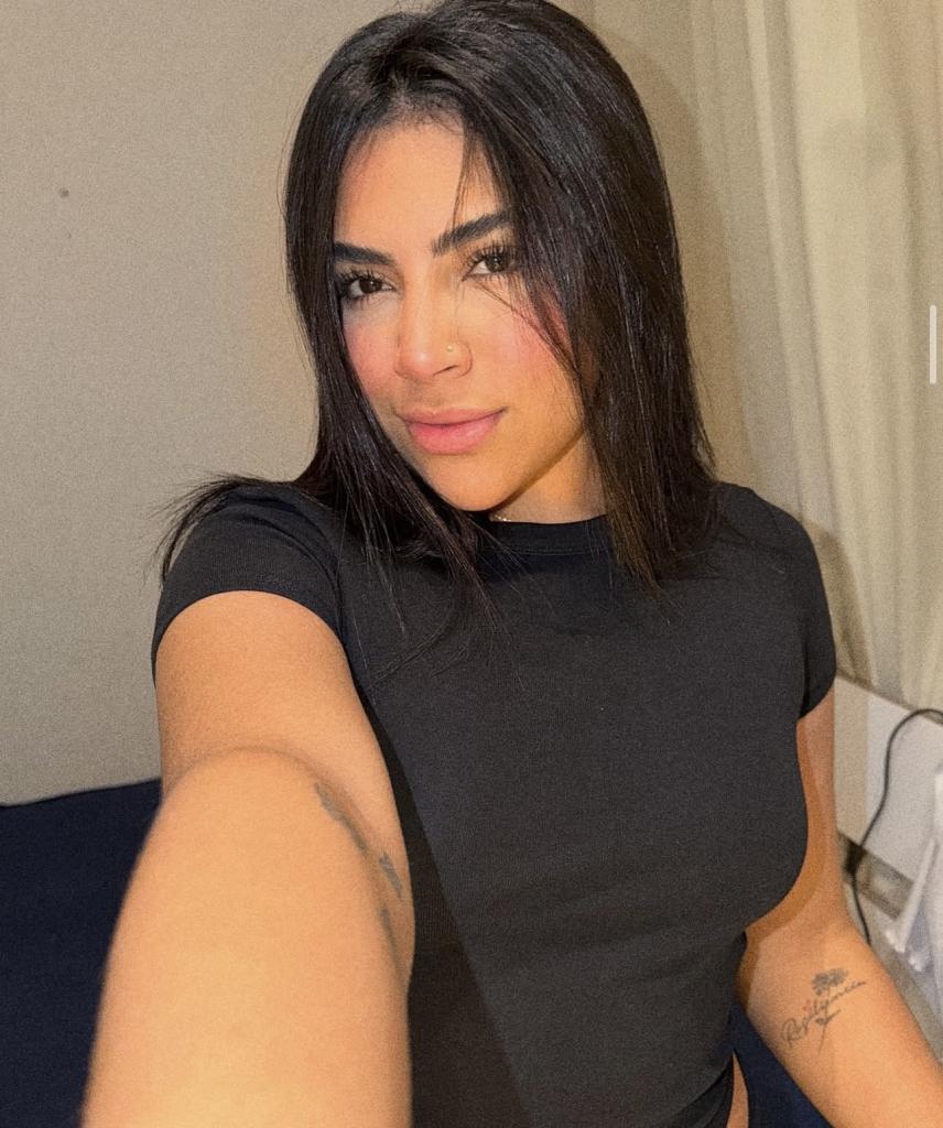 613891596: Chica busca chico en La Coruña