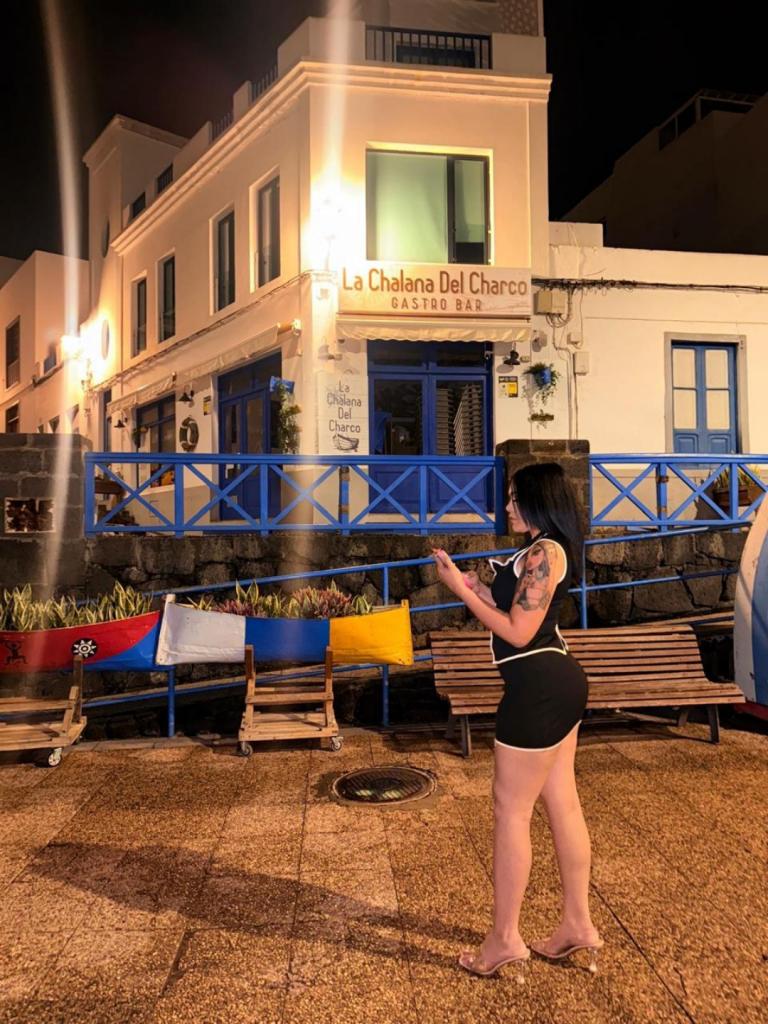 Chica busca chico en Las Palmas: Chica busca chico