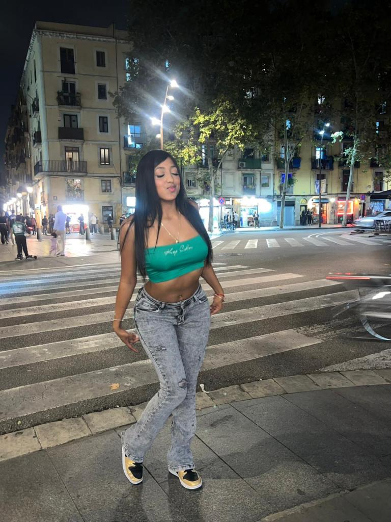 643964279: Chica busca chico en Castellón
