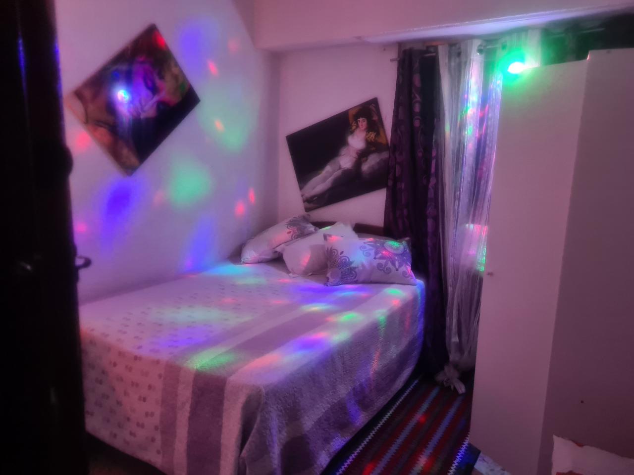 645123877: Chica busca chico en Zaragoza