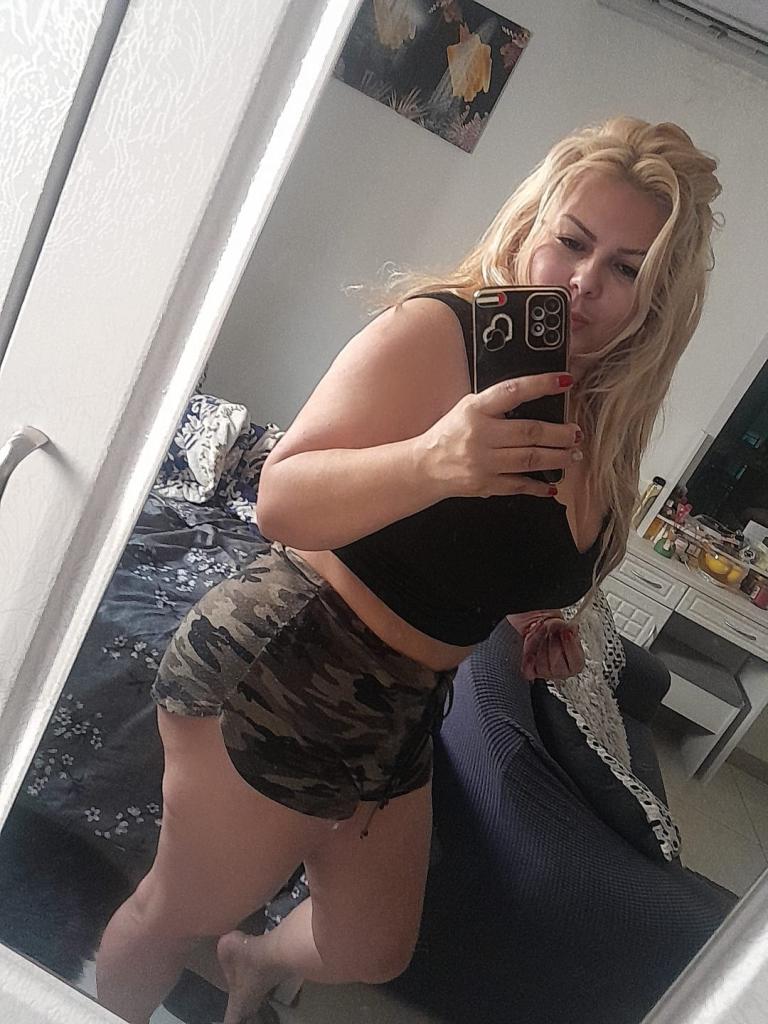 Chica busca chico en Murcia: 