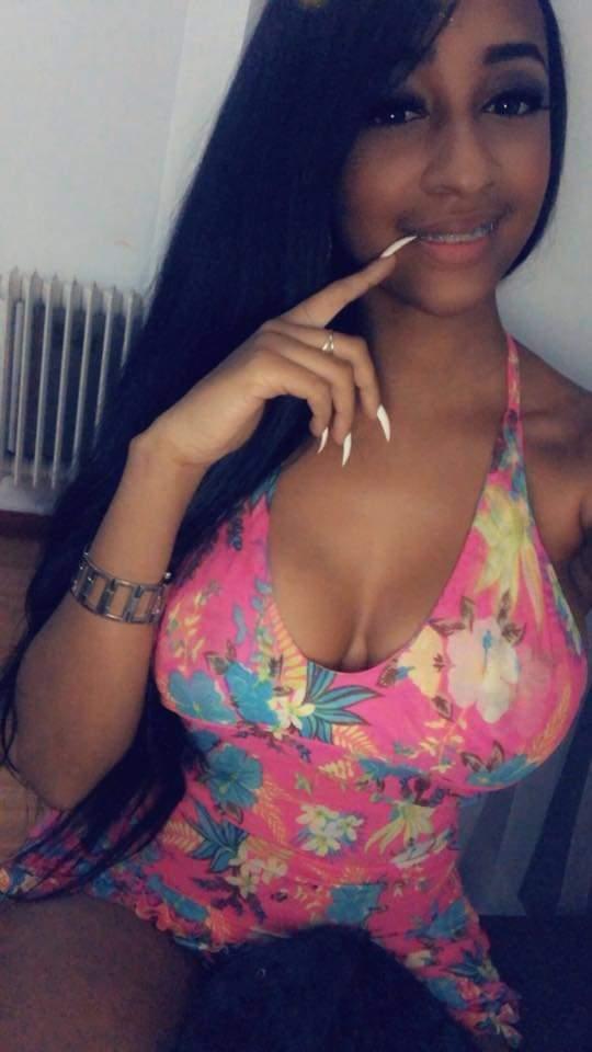 Chica busca chico en Asturias: 