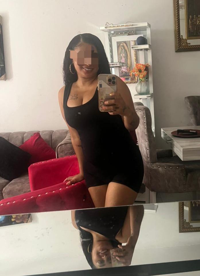 Chica busca chico en Granada: 