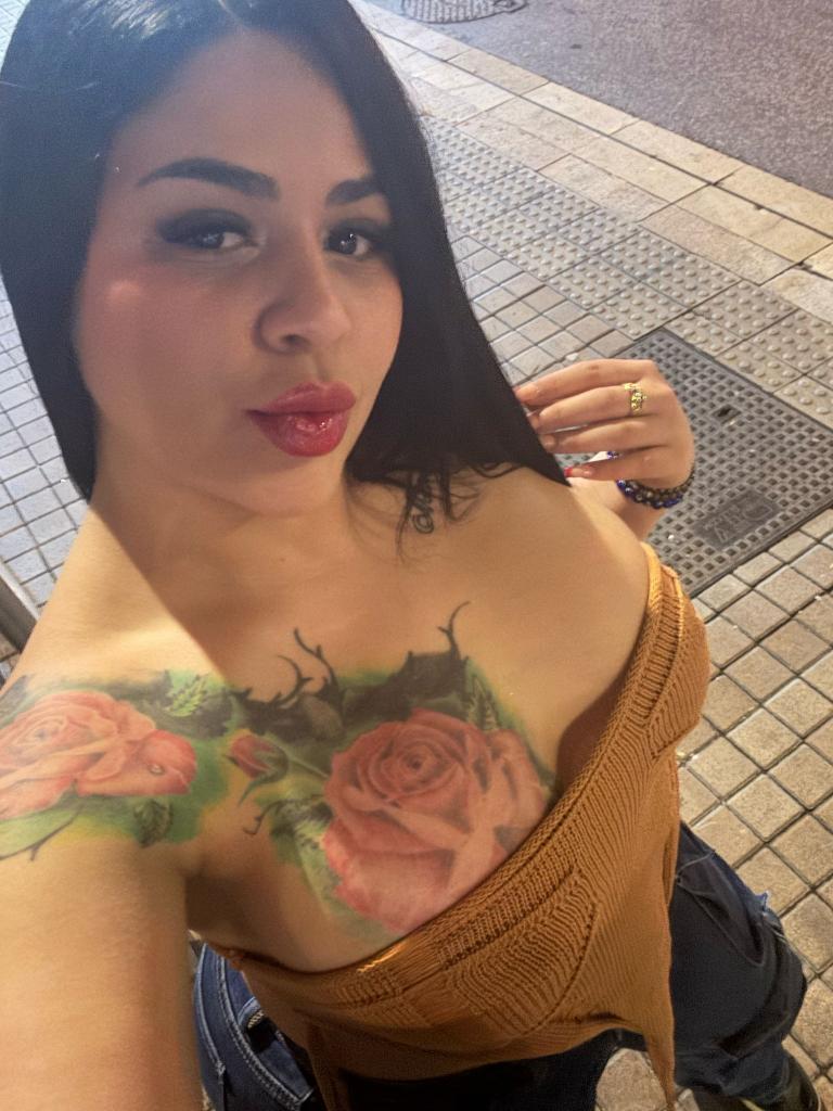 Chica busca chico en Málaga: Chica busca chico