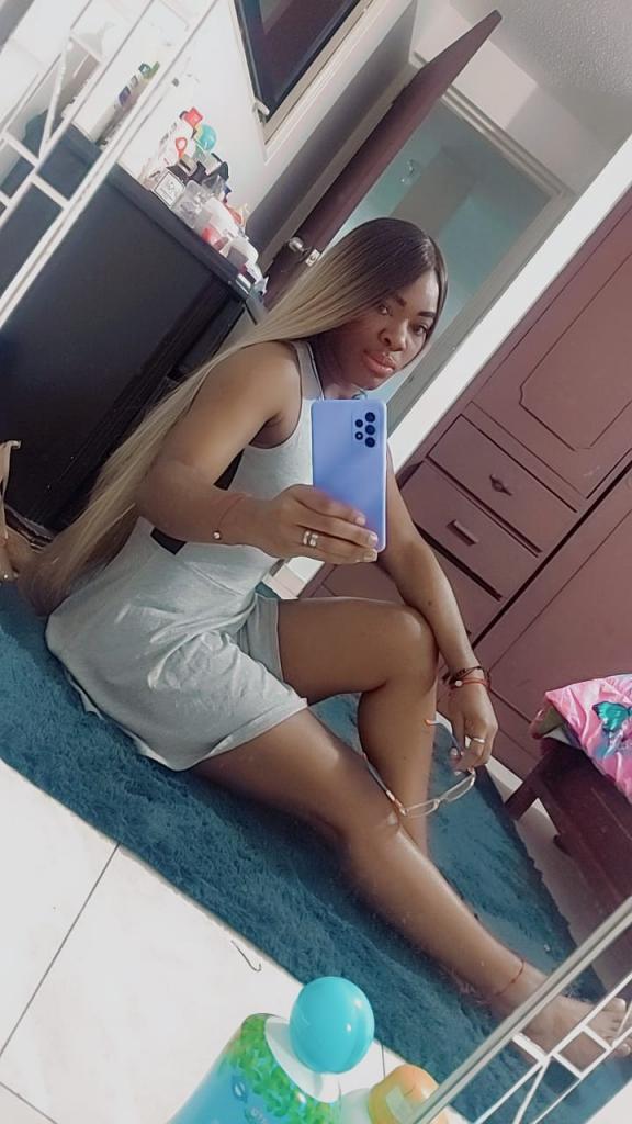 631399497: Chica busca chico en Guipúzcoa