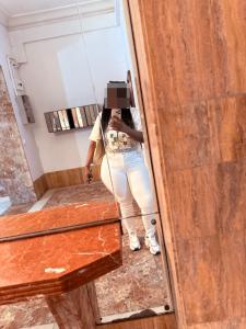 670449604: Chica busca chico en Barcelona