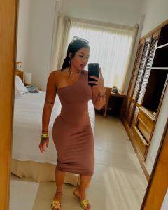 687975565: Chica busca chico en Granada