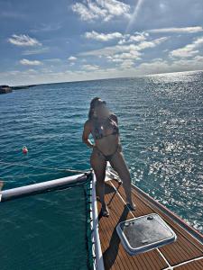 742086059: Chica busca chico en Madrid