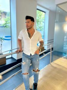 664892004: Chico busca chica en Pontevedra