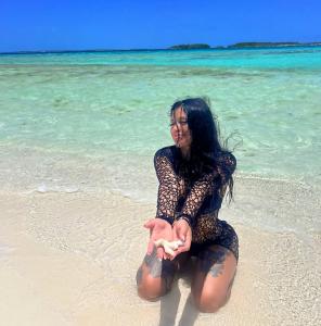 643289650: Chica busca chico en Granada