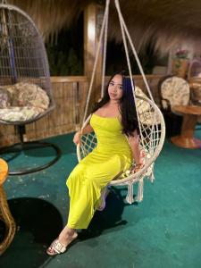 604386165: Chica busca chico en Barcelona