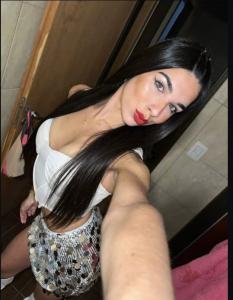 624683335: Chica busca chico en Madrid