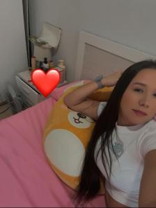 614786842: Chica busca chico en Cáceres