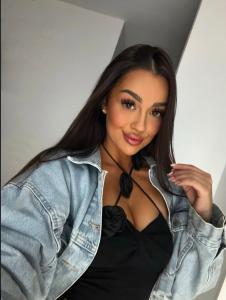 672590394: Chica busca chico en Málaga