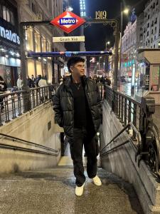 617950806: Chico busca chica en Granada