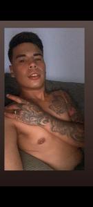 613916888: Chico busca chica en Barcelona