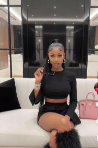 605265372: Chica busca chico en León