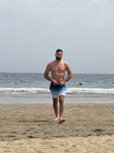 614112180: Chico busca chica en Barcelona