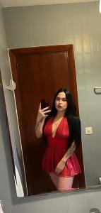 607338255: Chica busca chico en Sevilla