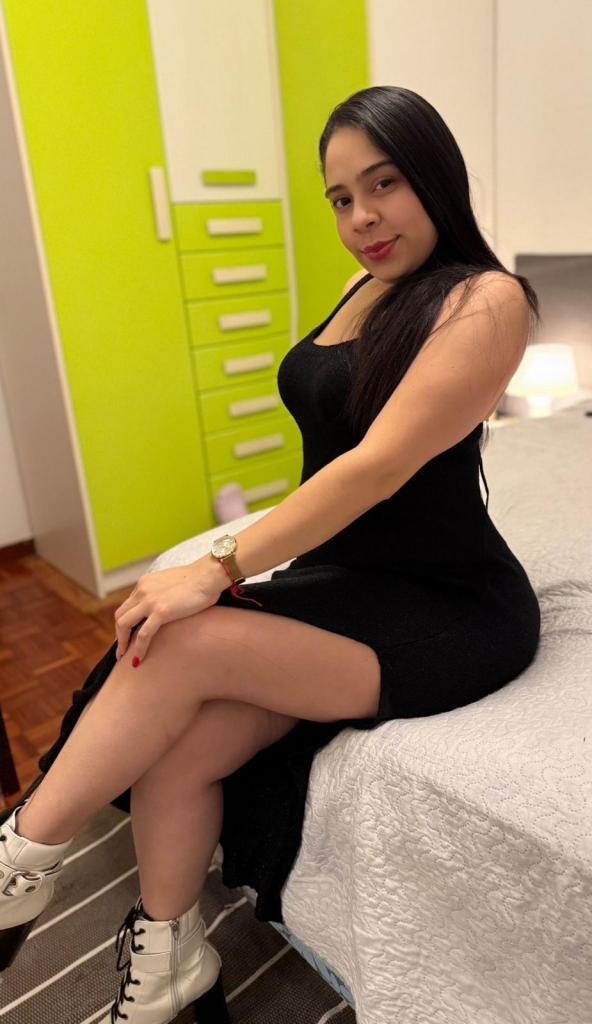 Chica busca chico en Almería: 