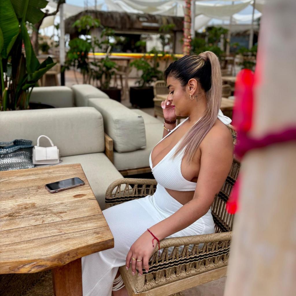 Chica busca chico en Mallorca: 