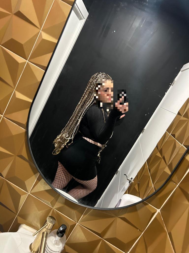 Chica busca chico en Madrid: 