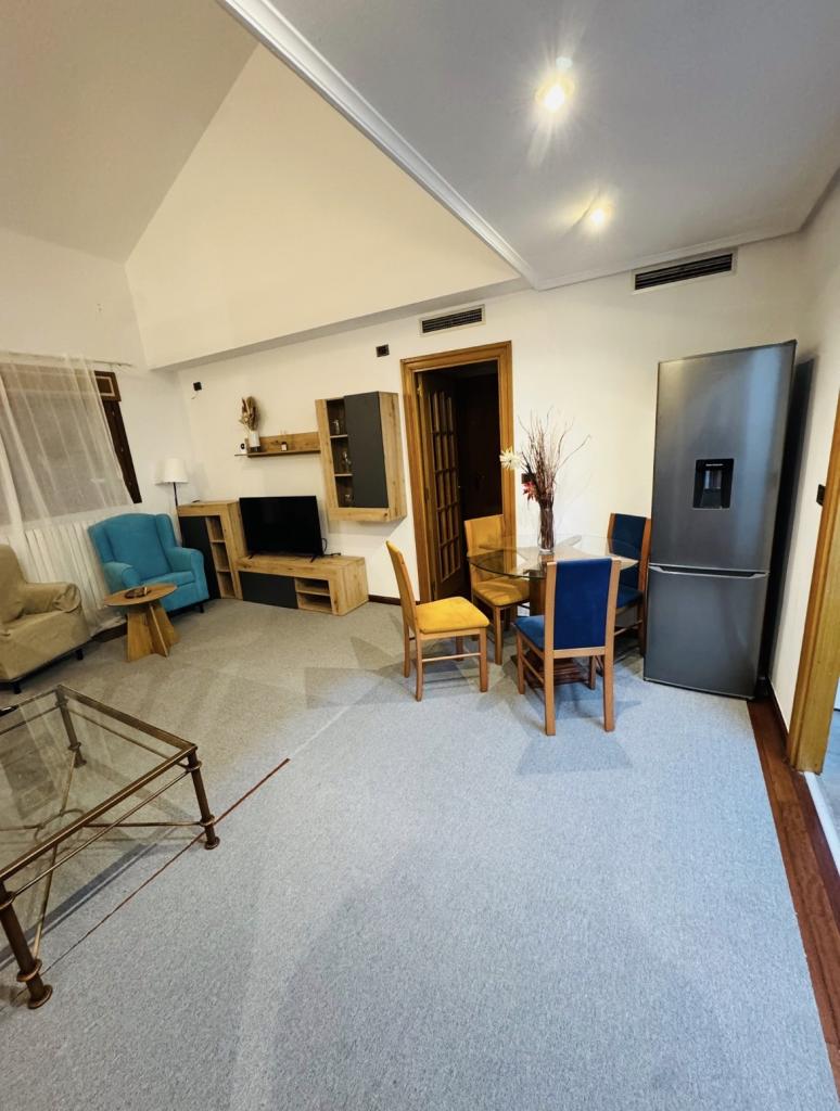 Chica busca chico en Zaragoza: Chica busca chico