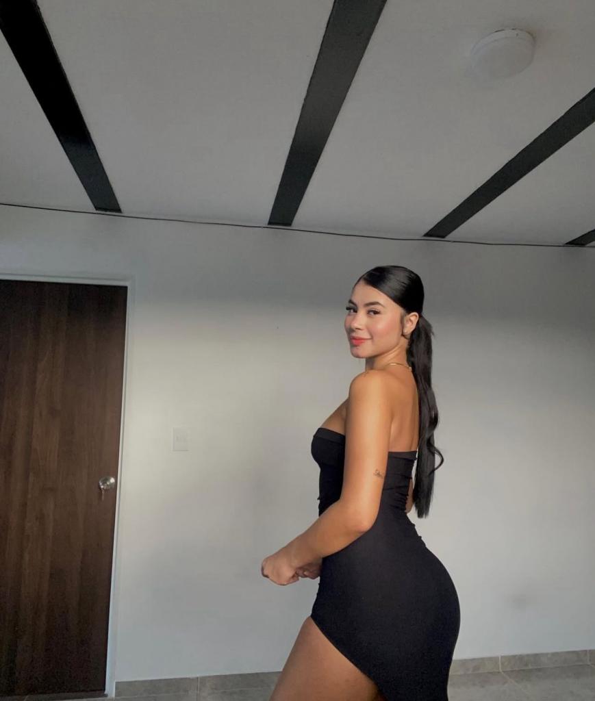 Chica busca chico en Tenerife: 