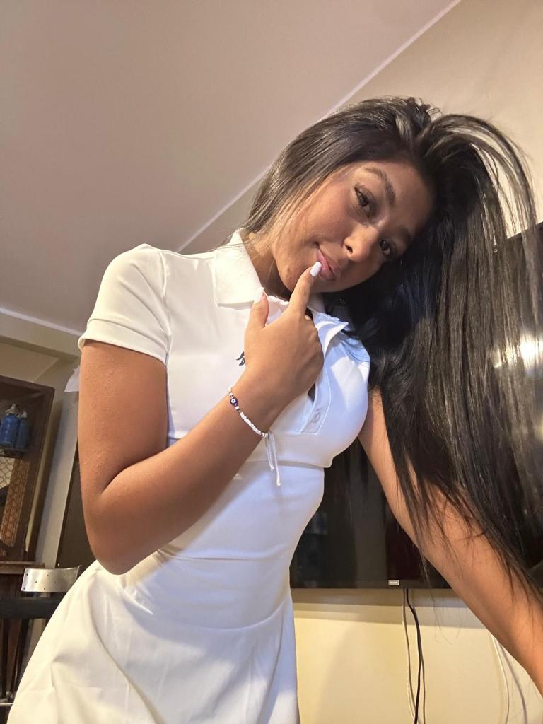 Chica busca chico en Sevilla: Chica busca chico