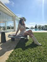 640604429: Chica busca chico en Ibiza