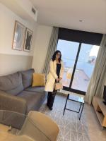 670263372: Chica busca chico en Gerona