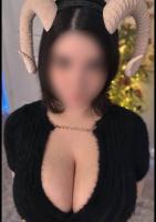 613780165: Chica busca chico en Ibiza