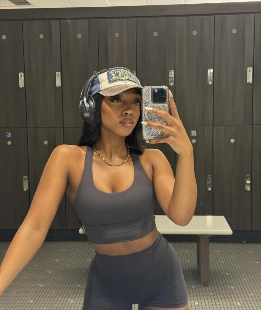 Chica busca chico en Cádiz: 