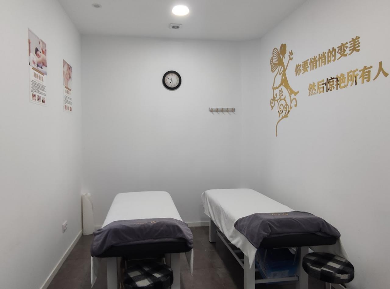 Chica busca chico en Barcelona: Chica busca chico