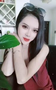 605255751: Chica busca chico en Madrid