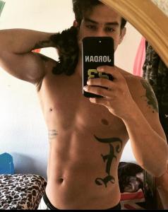 631829946: Chico busca chica en Barcelona