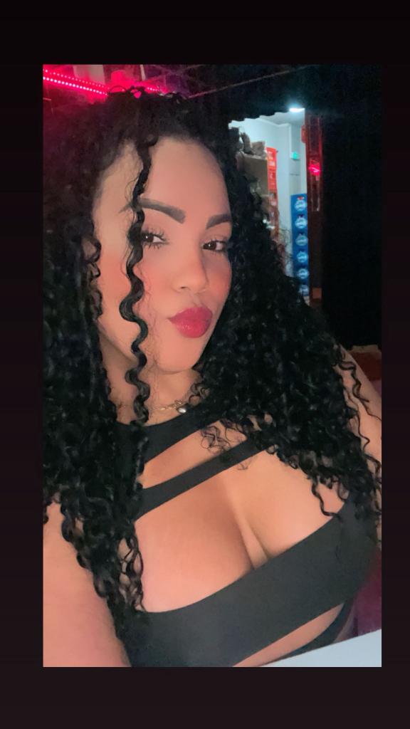 671544530: Chica busca chico en Alicante