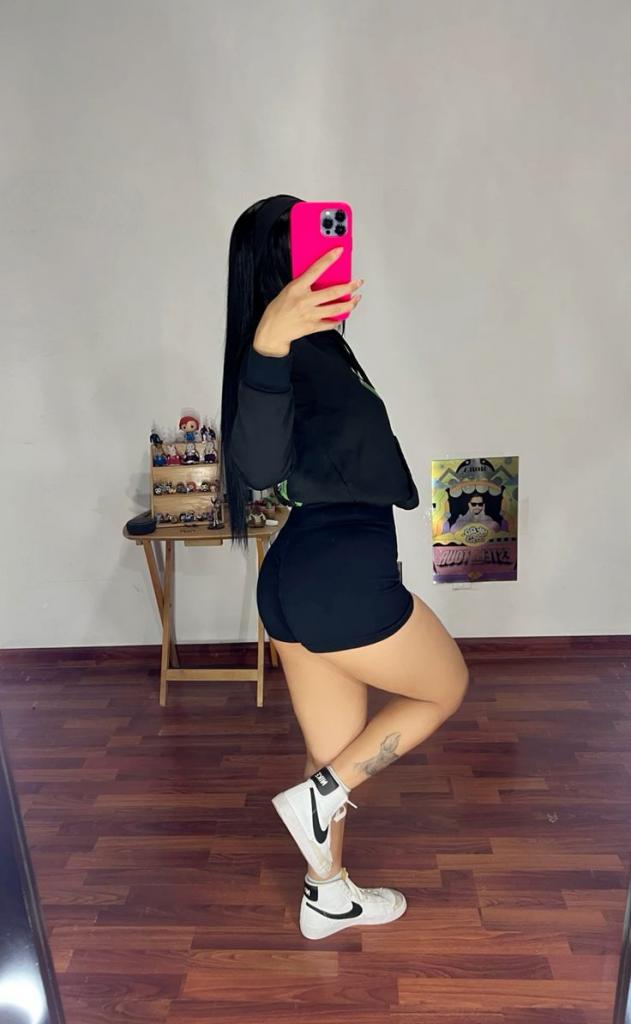 Chica busca chico en Cádiz: 