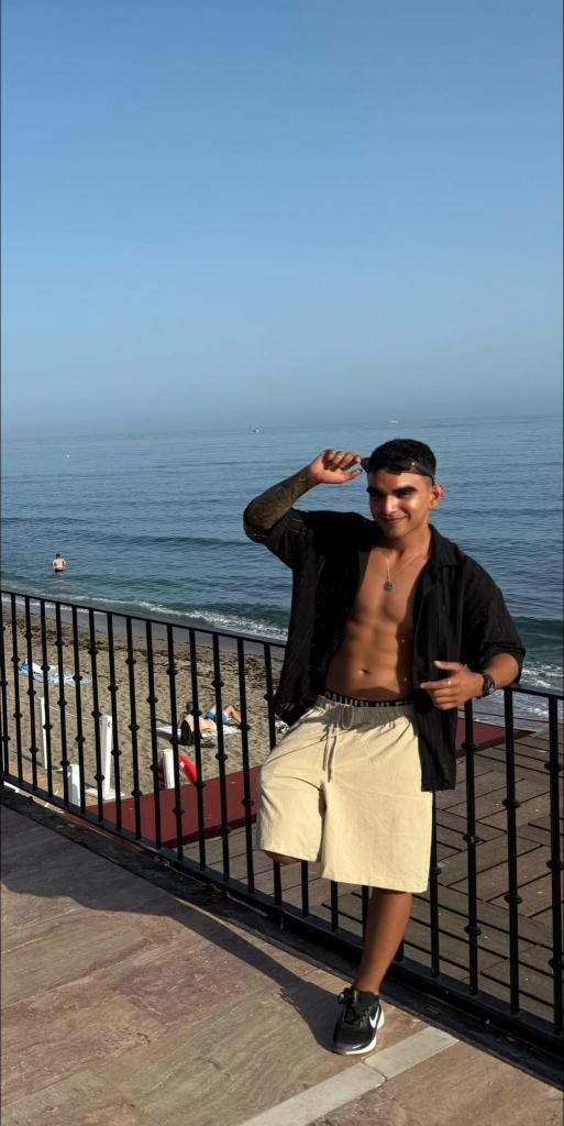 Chico busca chica en Málaga: 