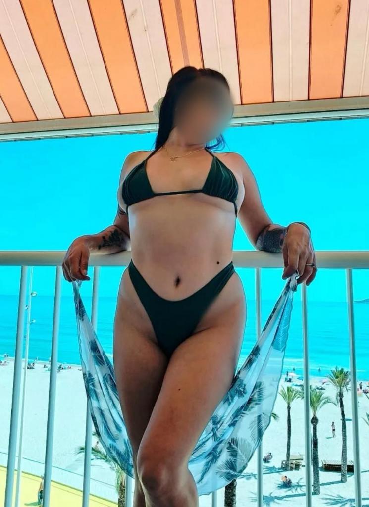 637968051: Chica busca chico en Alicante