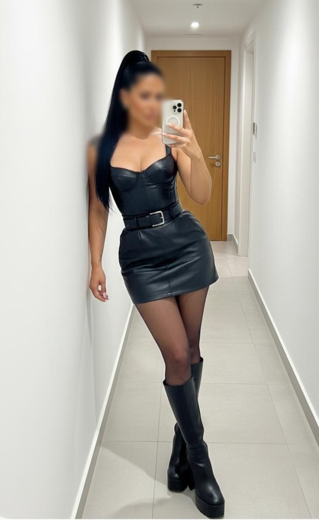 Chica busca chico en Granada: Chica busca chico