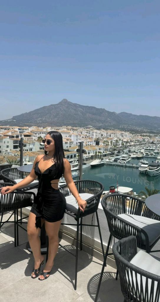 Chica busca chico en Almería: 