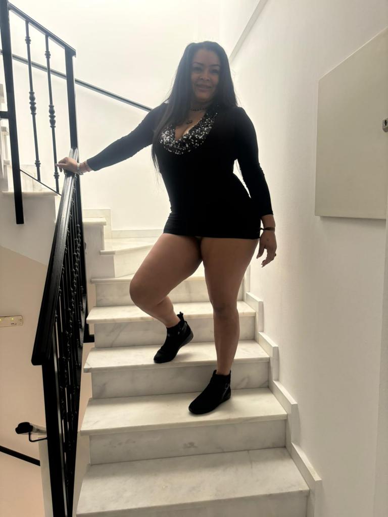 Chica busca chico en Cádiz: 