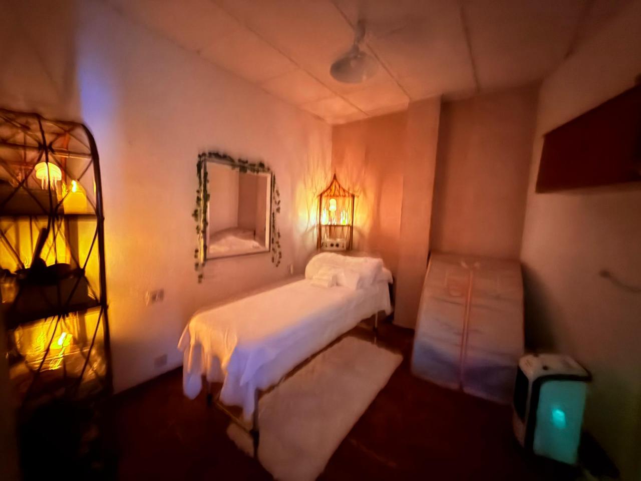 Chica busca chico en Granada: 