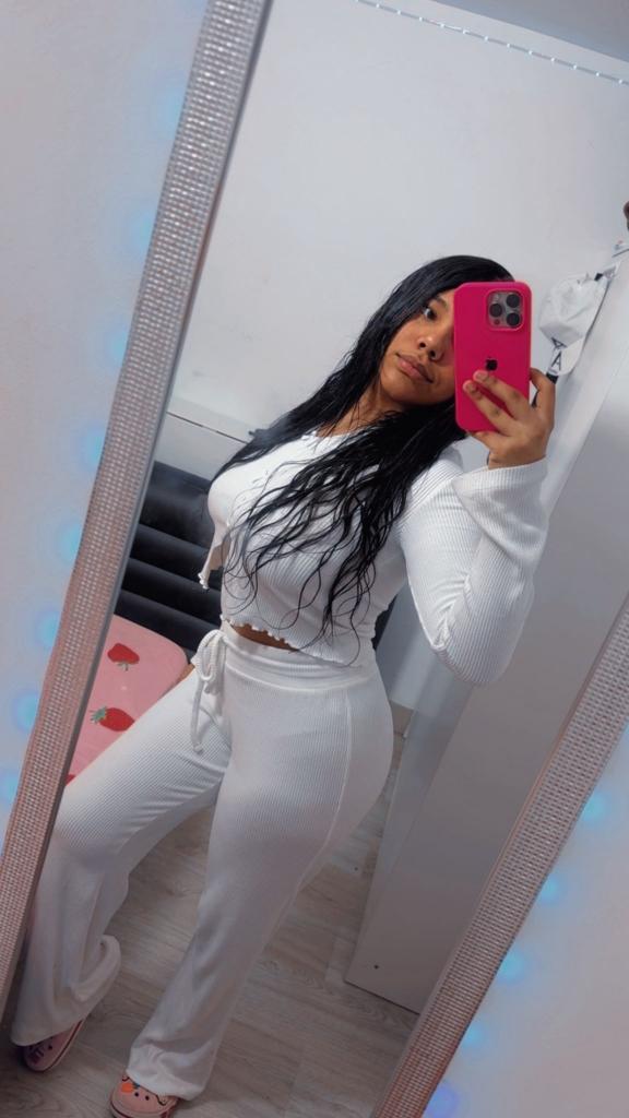 Chica busca chico en Almería: 